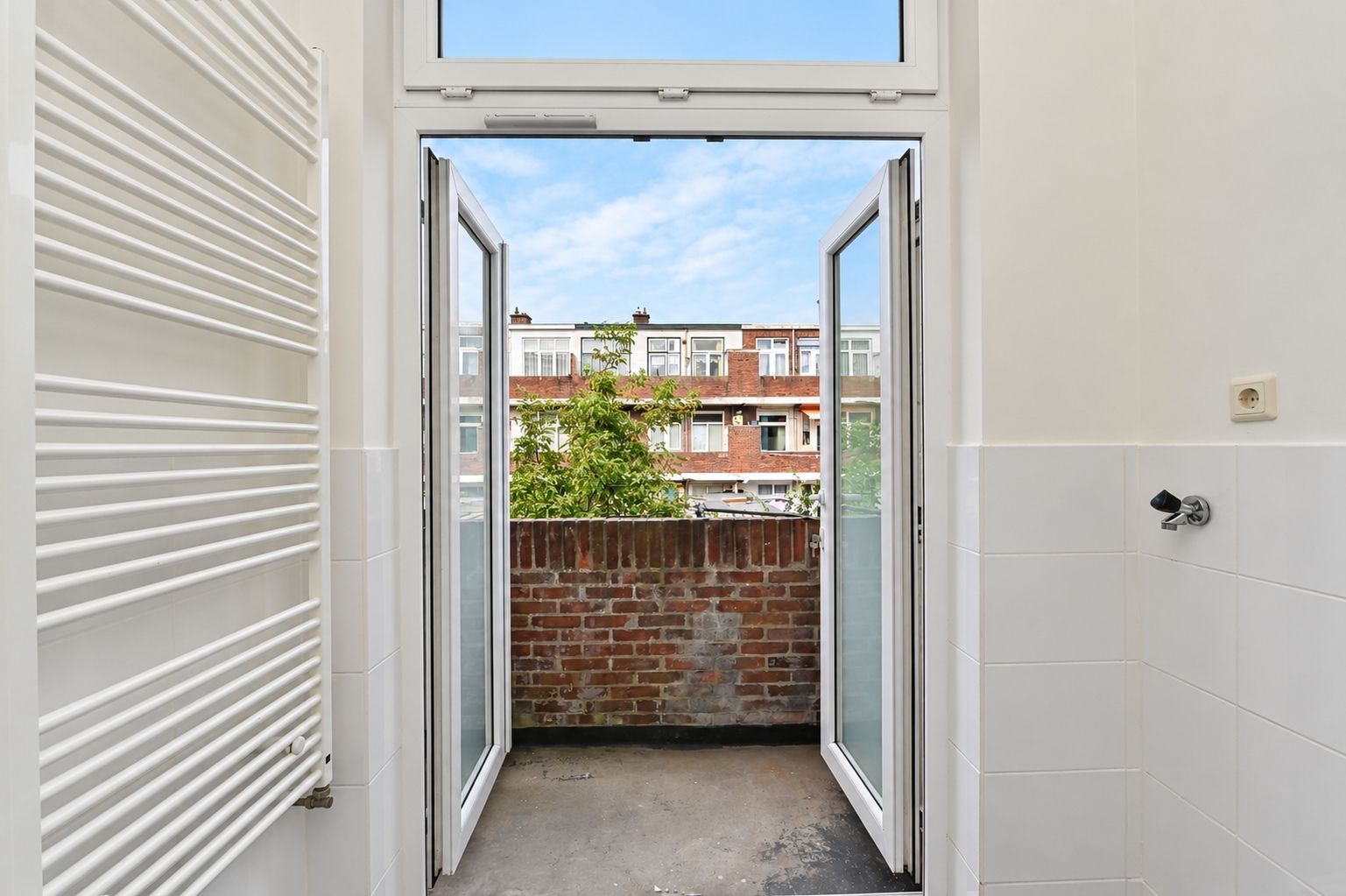Photo 24 of Dautzenbergstraat 111