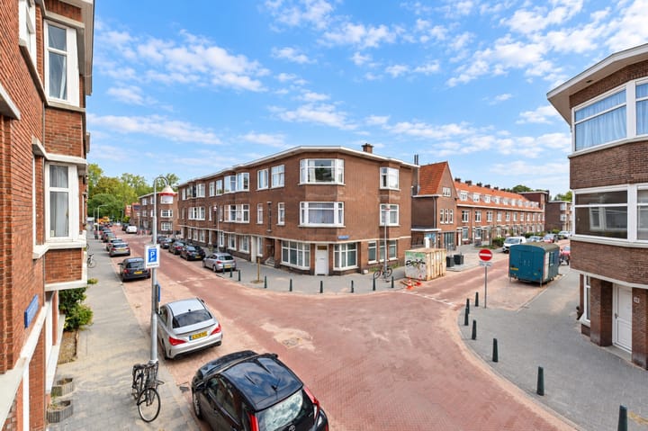 Appartement te koop: Dautzenbergstraat 111, 'S-Gravenhage