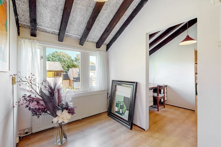 Twee-onder-één-kap te koop: Tinnegieter 56, Hoorn