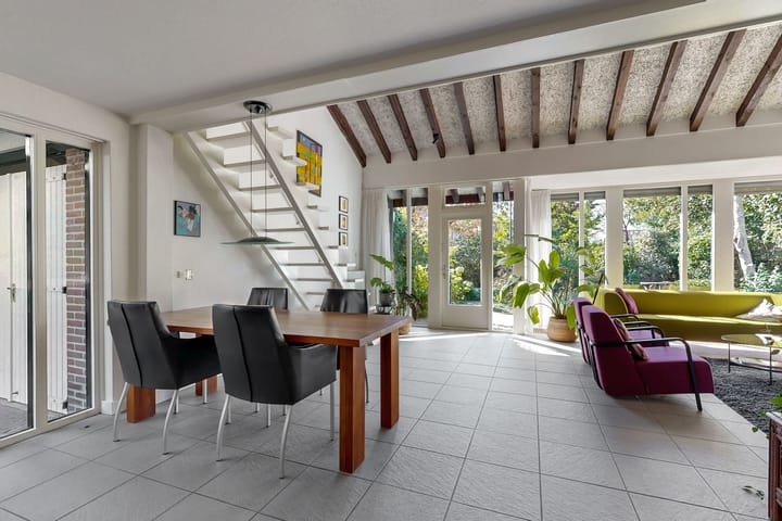 Twee-onder-één-kap te koop: Tinnegieter 56, Hoorn