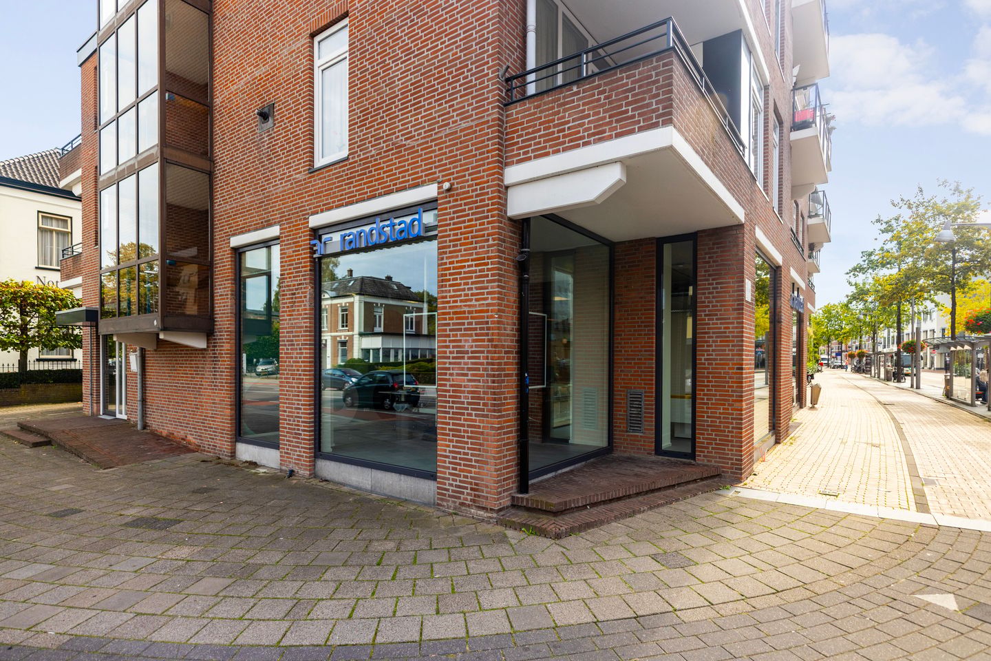 Bekijk foto 4 van Stationsstraat 200