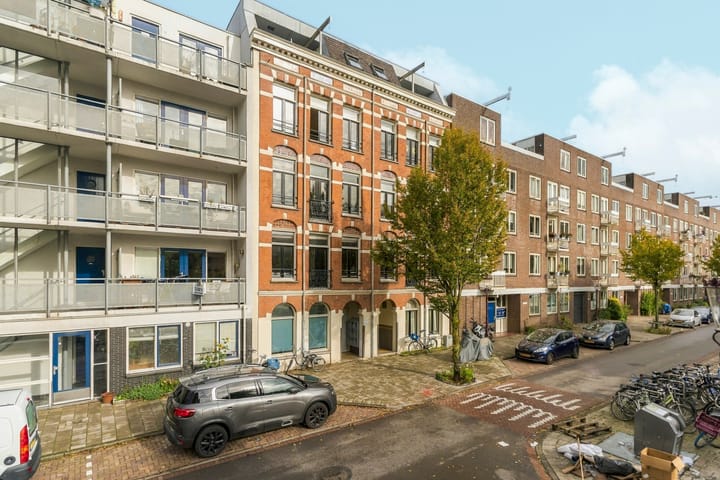 Studio te koop: Tweede van Swindenstraat 17D, Amsterdam