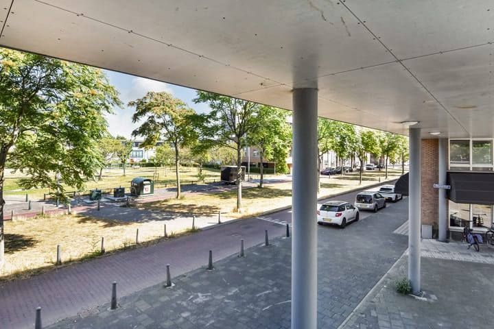 Studio te koop: Eksterhof 47, 'S-Gravenhage
