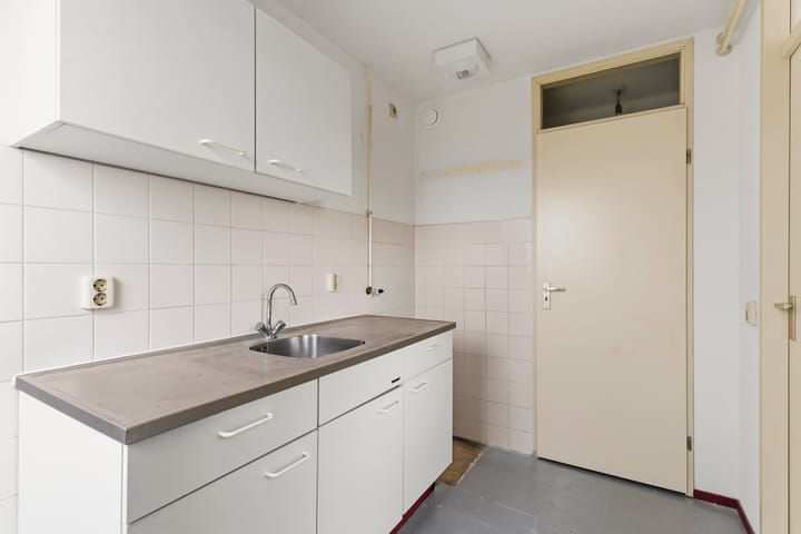 Studio te koop: Tweede van Swindenstraat 17D, Amsterdam