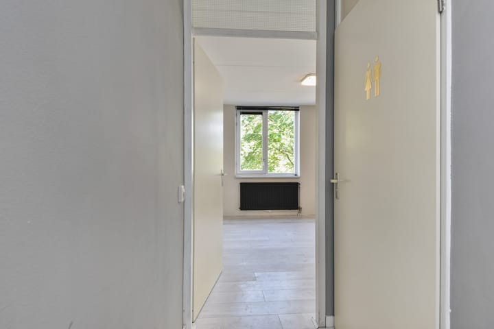 Studio te koop: Eksterhof 47, 'S-Gravenhage