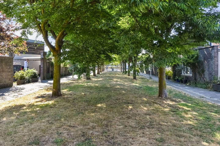 Studio te koop: Eksterhof 47, 'S-Gravenhage
