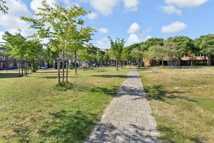 Studio te koop: Eksterhof 47, 'S-Gravenhage