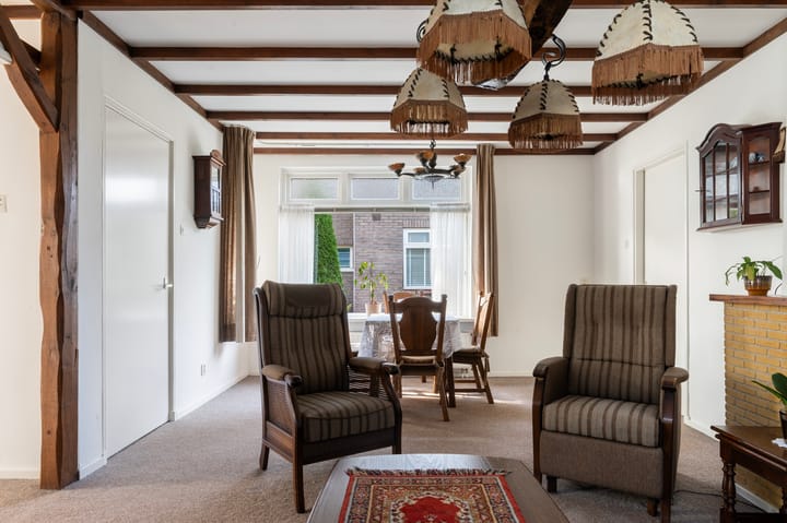Vrijstaande woning te koop: Henriëtte van Eyklaan 39, Apeldoorn