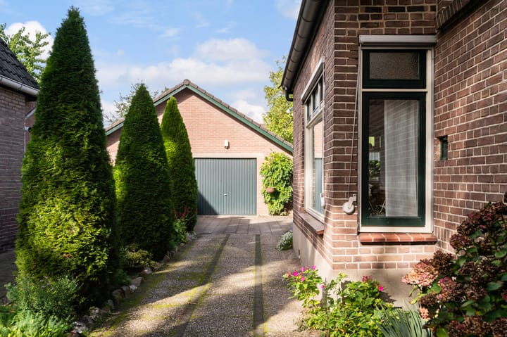Vrijstaande woning te koop: Henriëtte van Eyklaan 39, Apeldoorn