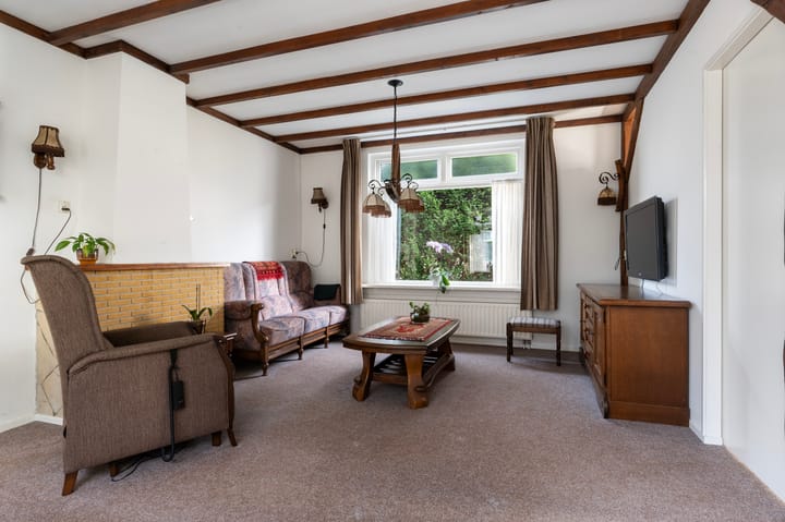 Vrijstaande woning te koop: Henriëtte van Eyklaan 39, Apeldoorn