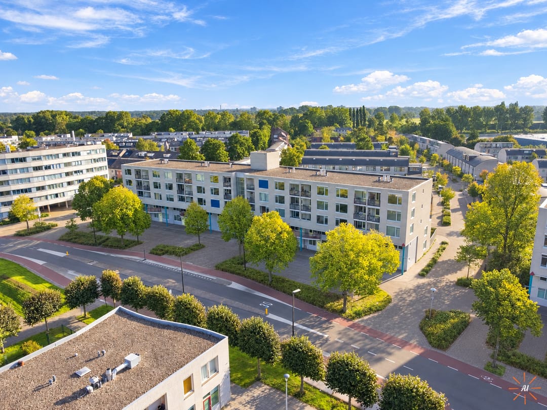 Photo 1 of Aartsbisschop Romerostraat 363