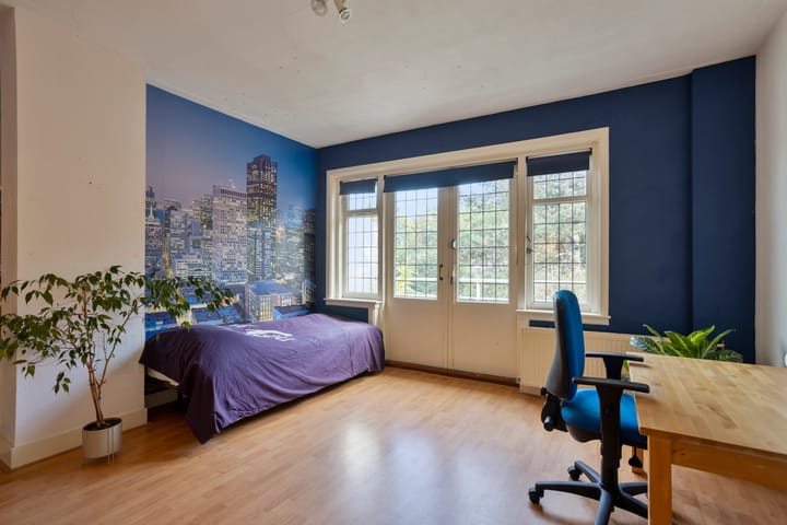 Twee-onder-één-kap te koop: Colenbranderstraat 13, Arnhem