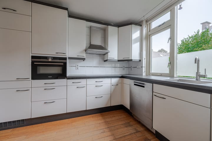 Tussenwoning te koop: Marie Struijslaan 4, Odijk