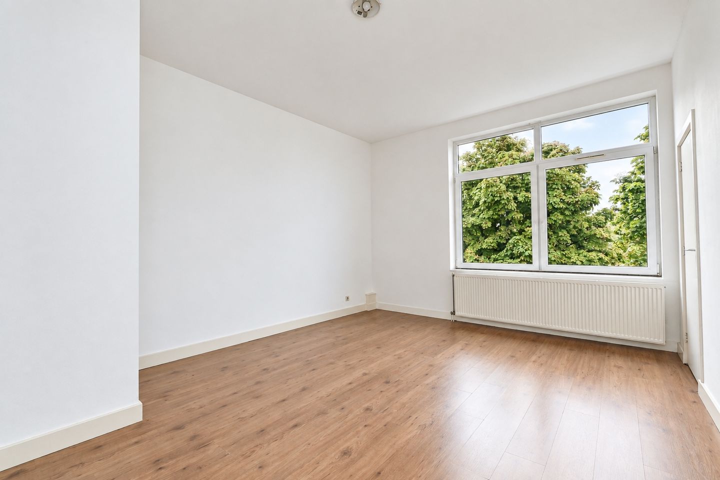 Photo 20 of Van Musschenbroekstraat 51