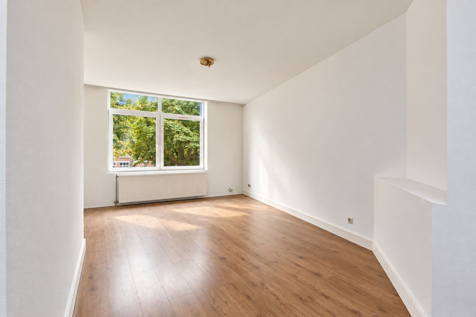 Photo 9 of Van Musschenbroekstraat 51