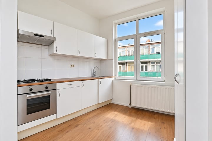 Appartement te koop: Van Musschenbroekstraat 51, 'S-Gravenhage