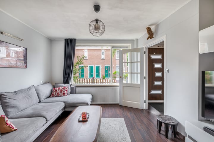 Tussenwoning te koop: Klein Vreewijk 3, Lisse