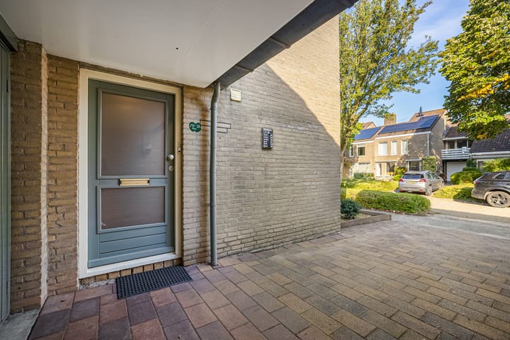 Hoekwoning te koop: Oer de feart 21, Goutum
