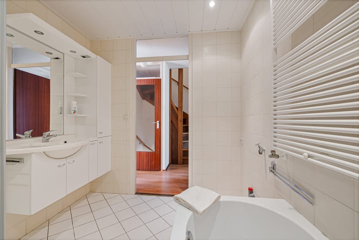 Hoekwoning te koop: Oer de feart 21, Goutum
