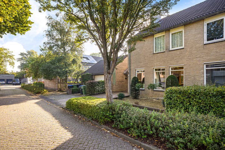 Hoekwoning te koop: Oer de feart 21, Goutum