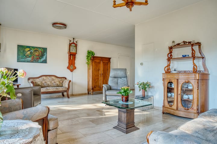Appartement te koop: Dorpsstraat 120A, Hendrik-Ido-Ambacht