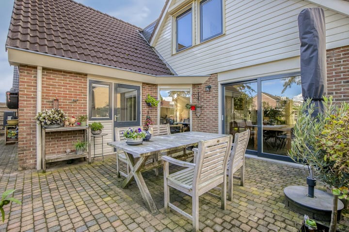 Vrijstaande woning te koop: Zeester 27, Ijsselmuiden