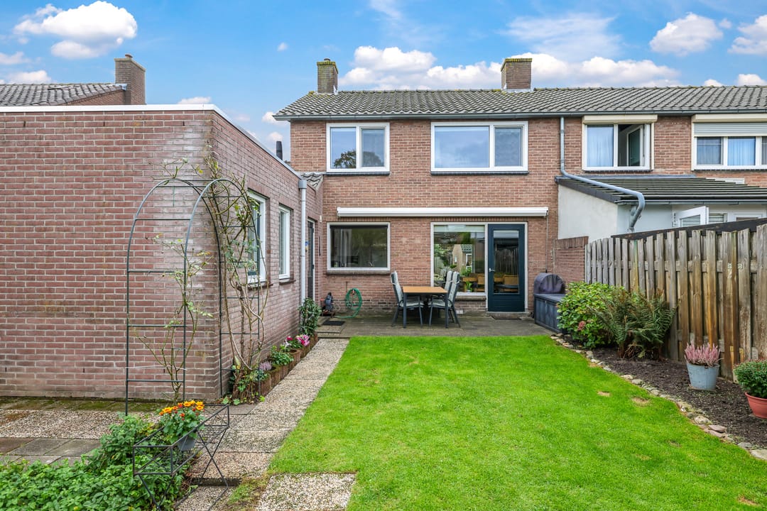 Photo 38 of Graaf van Gelrestraat 20