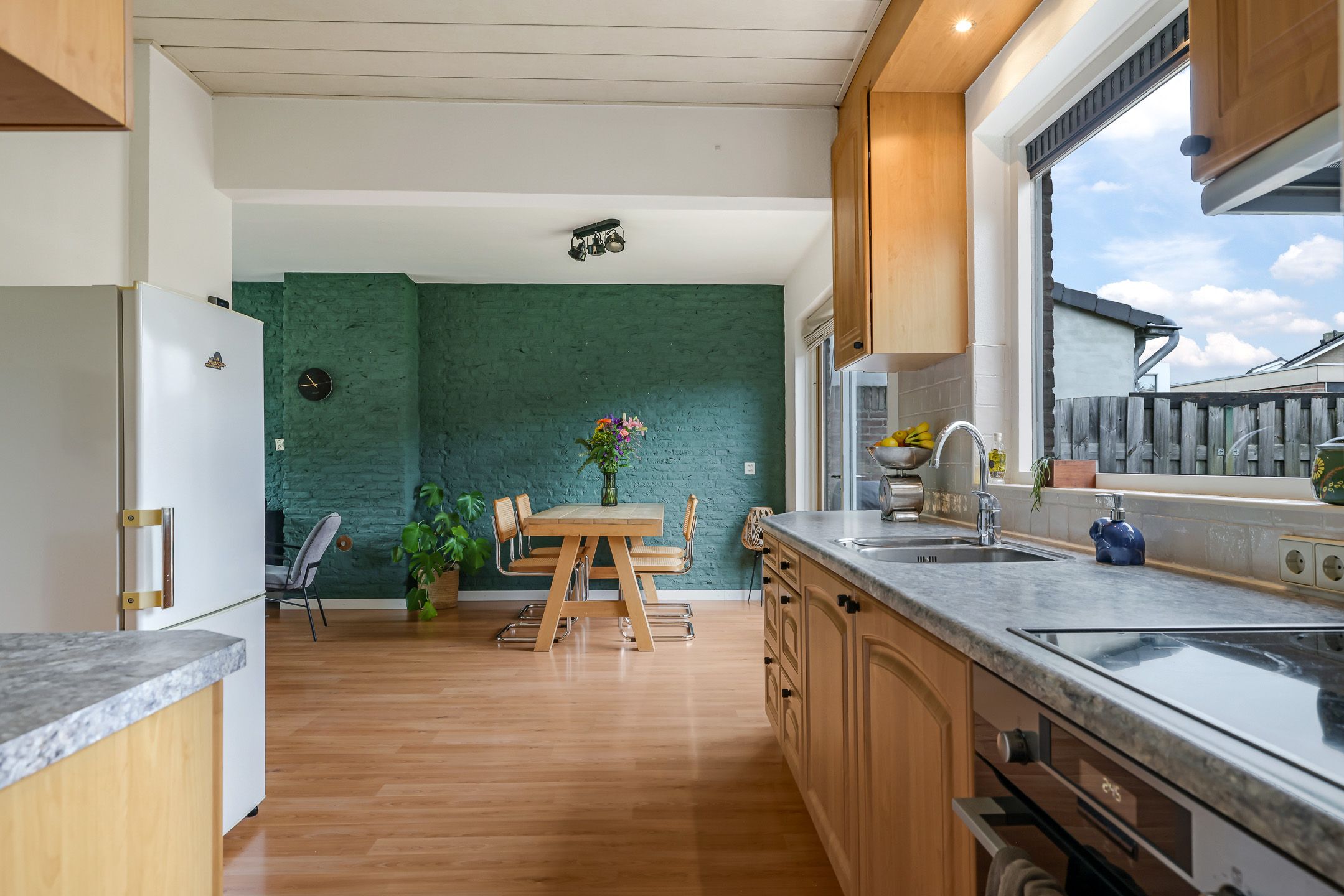 Photo 27 of Graaf van Gelrestraat 20