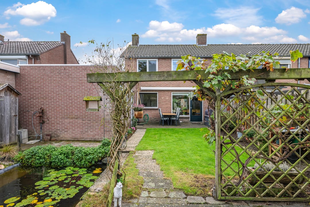 Photo 37 of Graaf van Gelrestraat 20