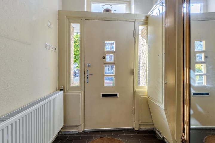 Tussenwoning te koop: Scharnerweg 24, Maastricht