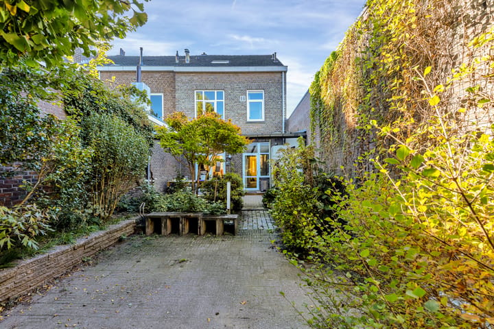 Tussenwoning te koop: Scharnerweg 24, Maastricht