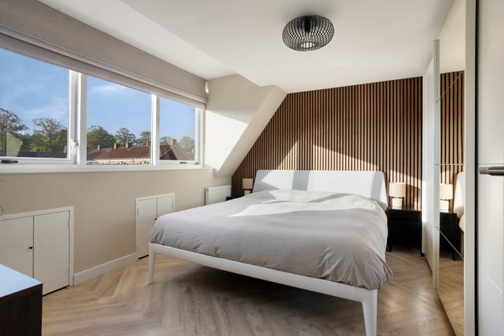 Tussenwoning te koop: Venenlaan 136, Hoorn