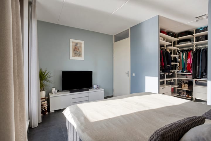 Twee-onder-één-kap te koop: Walvisbaai 8, Purmerend