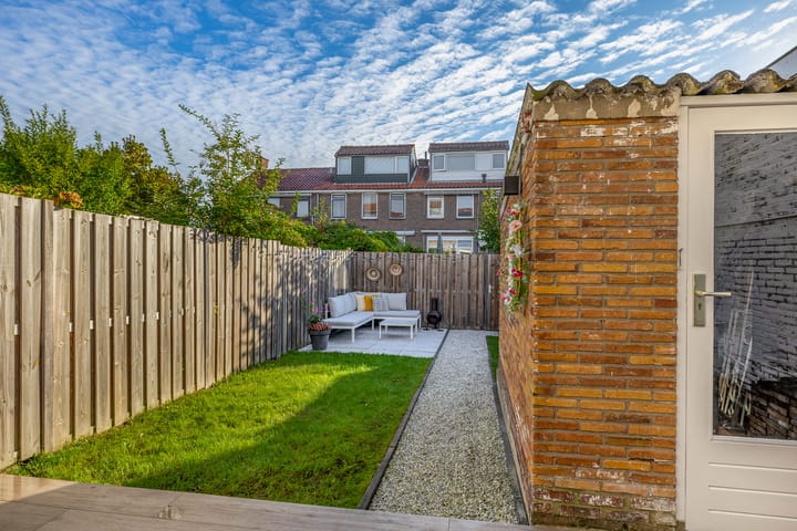 Tussenwoning te koop: de Visserstraat 44, Gouda
