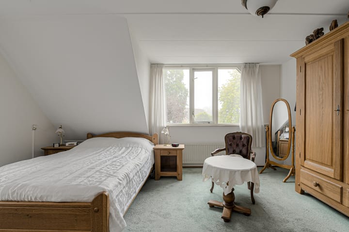 Hoekwoning te koop: Elise van Calcarstraat 15, Breda