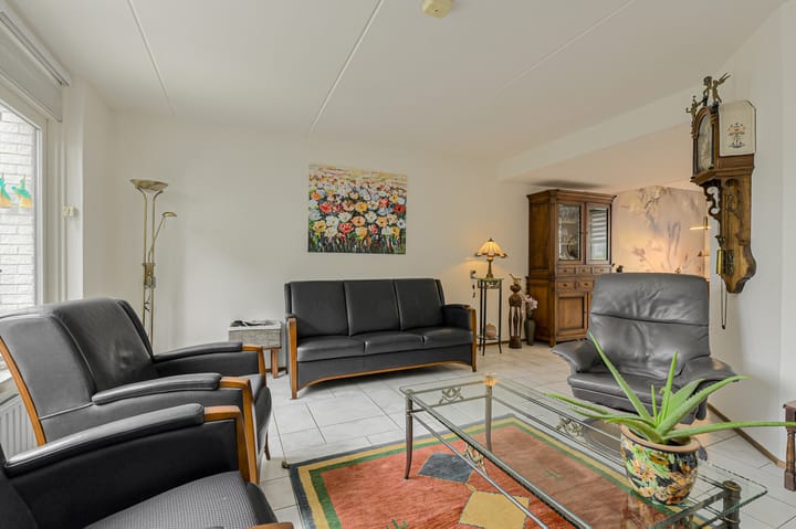 Hoekwoning te koop: Elise van Calcarstraat 15, Breda