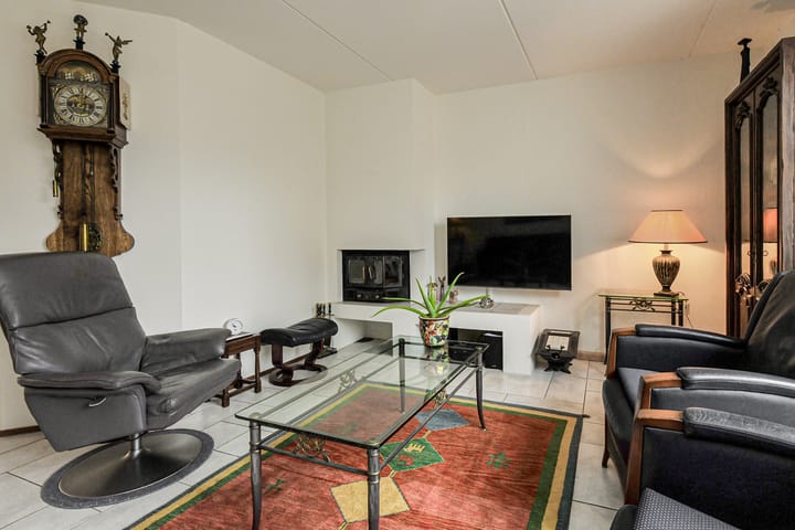 Hoekwoning te koop: Elise van Calcarstraat 15, Breda