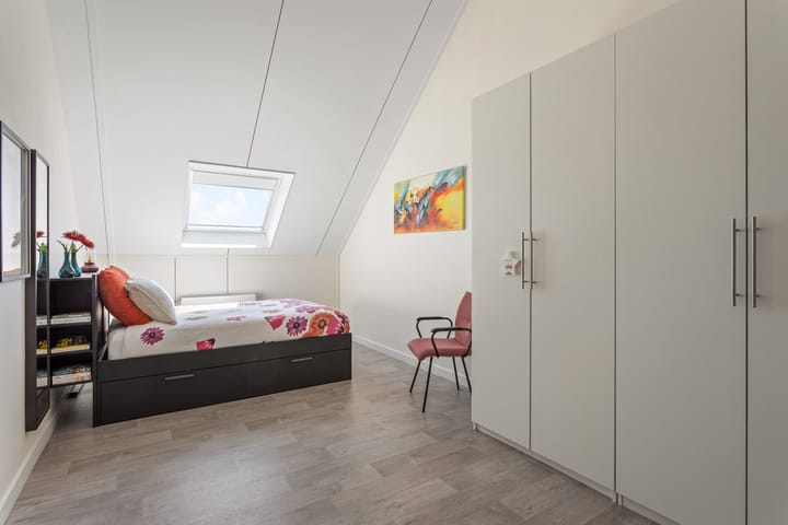Tussenwoning te koop: Oeverlaan 23, Borne