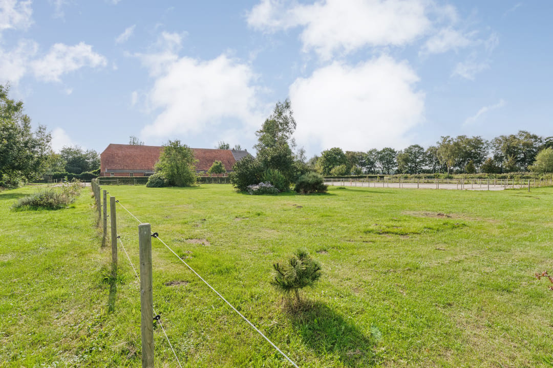 Photo 92 of Burgemeester Buiskoolweg 10