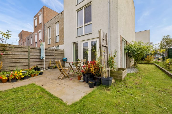 Hoekwoning te koop: Balderstraat 26, Almere