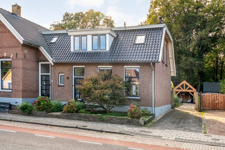 Twee-onder-één-kap te koop: Meppelerweg 56, Balkbrug