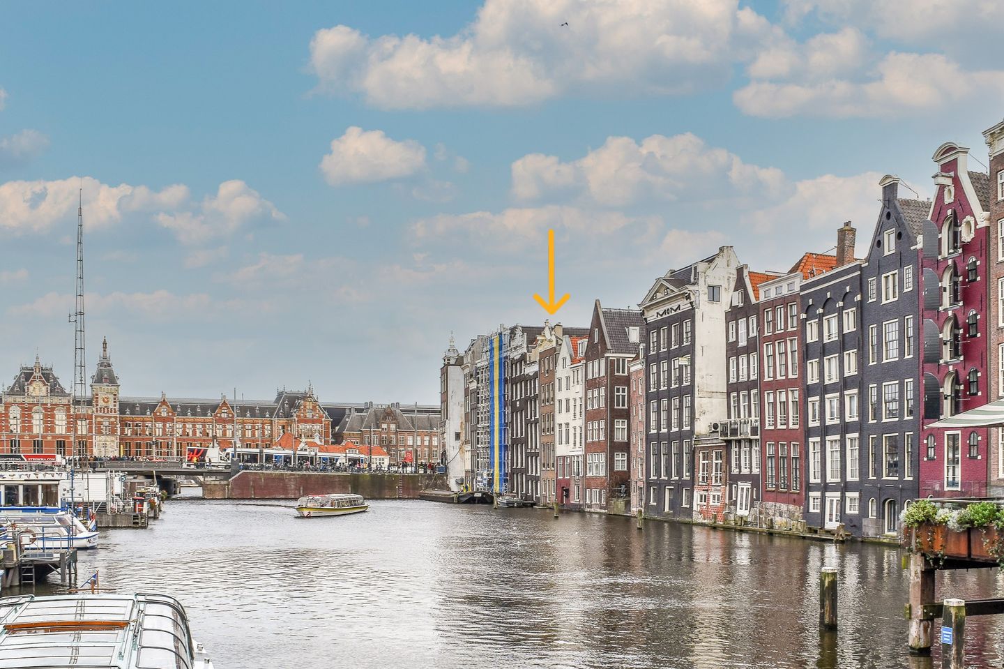 Foto 4 van Warmoesstraat 18-E