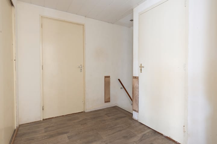 Twee-onder-één-kap te koop: Zandstraat 121, Sas Van Gent