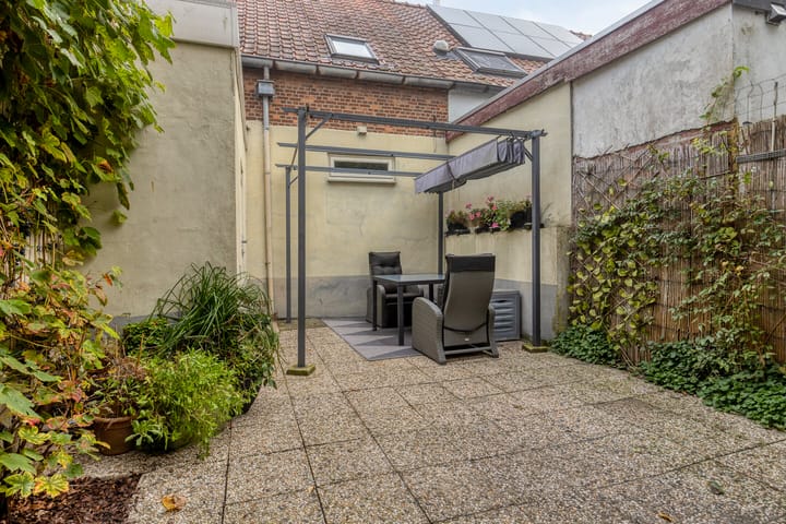 Twee-onder-één-kap te koop: Zandstraat 121, Sas Van Gent