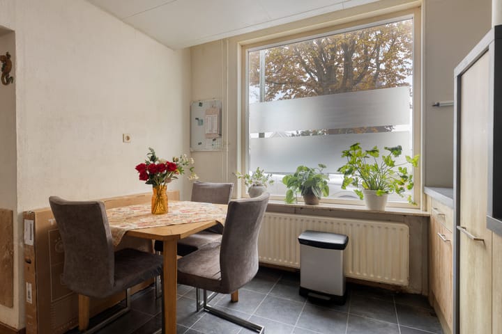 Twee-onder-één-kap te koop: Zandstraat 121, Sas Van Gent