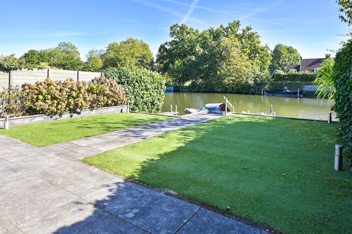 Tussenwoning te koop: Insulinde 9, Breukelen