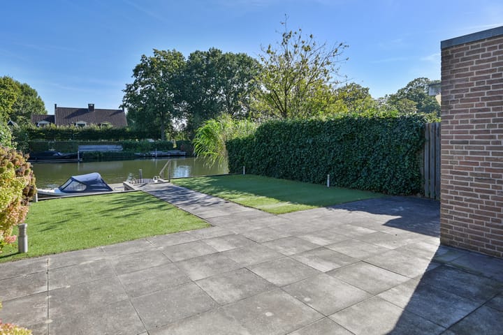 Tussenwoning te koop: Insulinde 9, Breukelen
