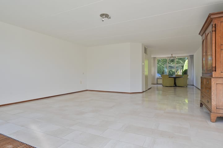Tussenwoning te koop: Insulinde 9, Breukelen