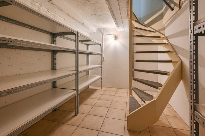 Tussenwoning te koop: Insulinde 9, Breukelen