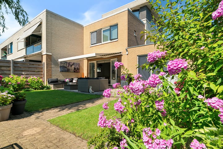 Hoekwoning te koop: Kierkegaardhof 29, Huizen